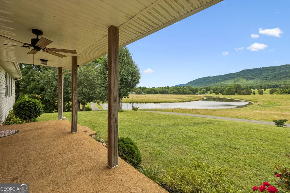 187 Burns LN Benton, TN 37307