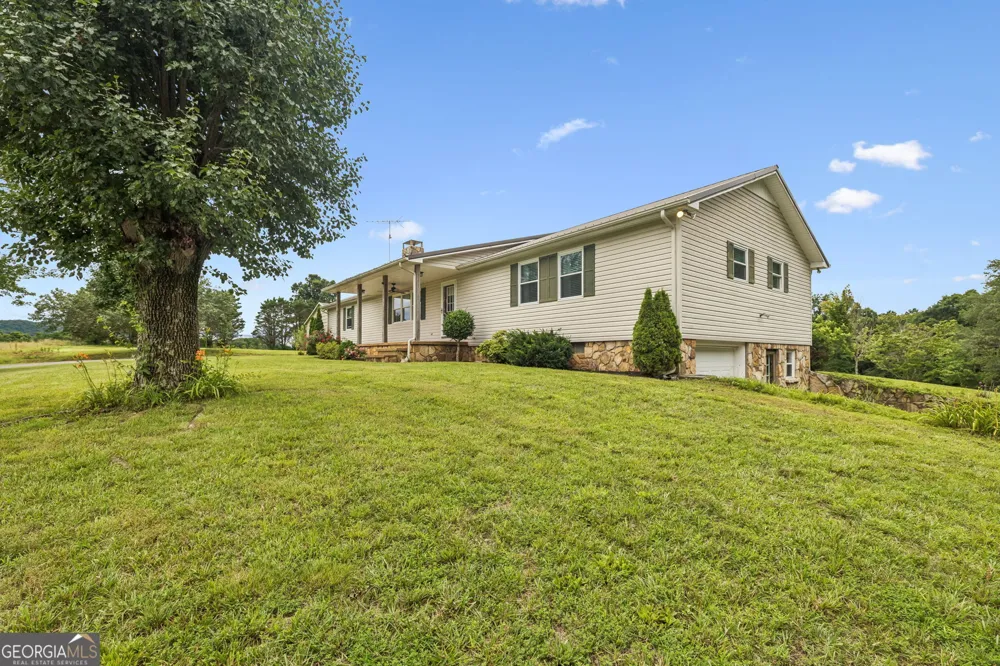 187 Burns LN Benton, TN 37307
