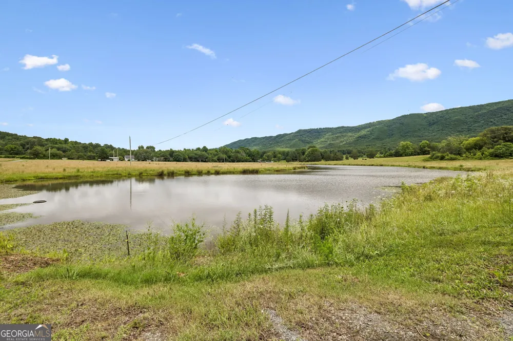 187 Burns LN Benton, TN 37307