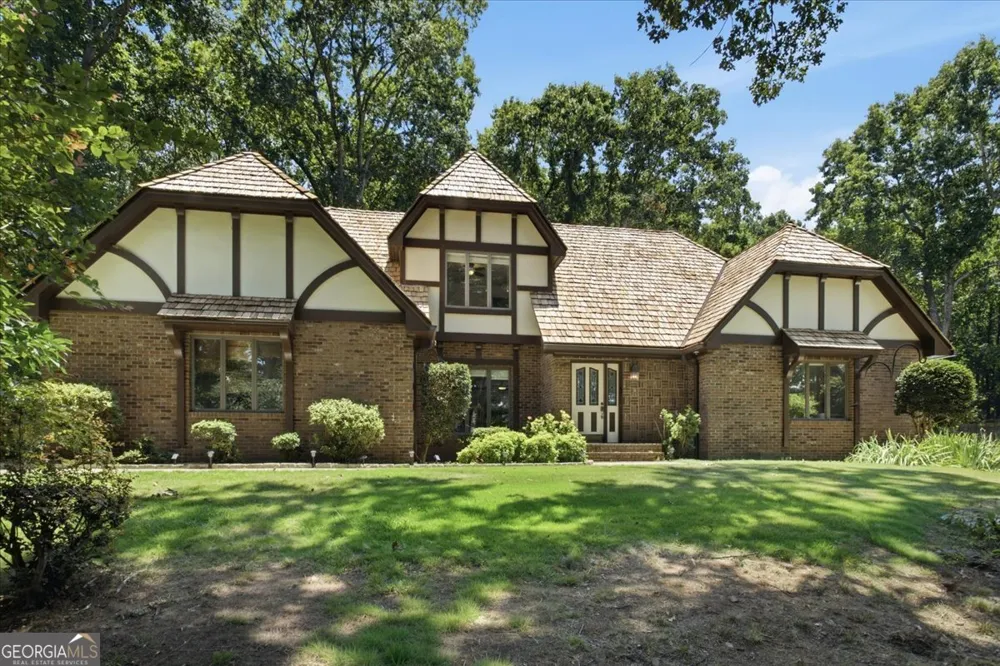 4525 Mountain View RD Oakwood, GA 30566