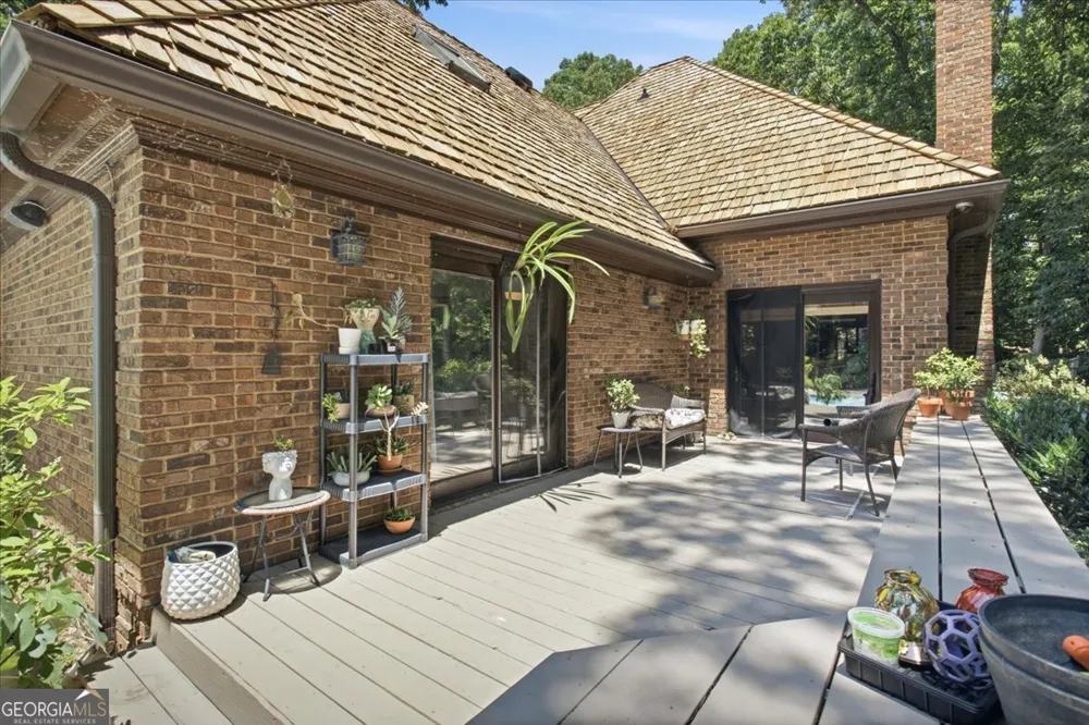 4525 Mountain View RD Oakwood, GA 30566