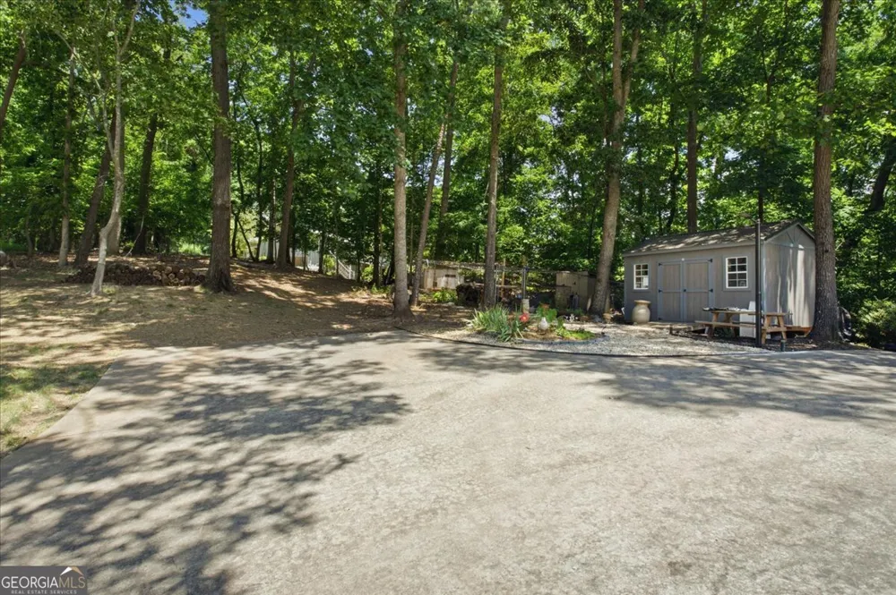 4525 Mountain View RD Oakwood, GA 30566