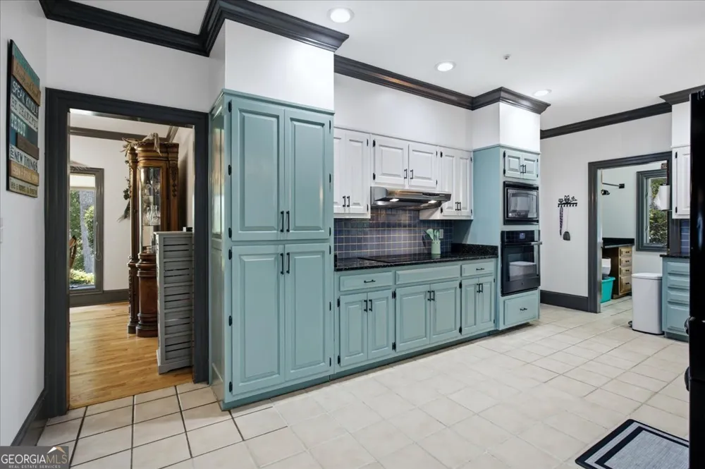 4525 Mountain View RD Oakwood, GA 30566