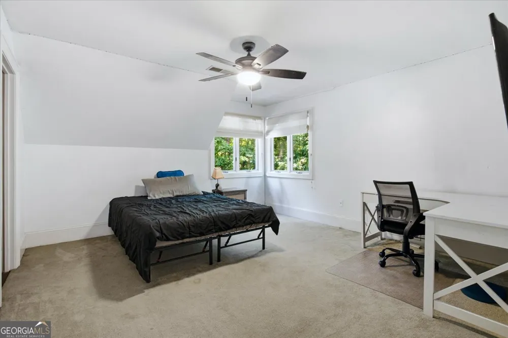4525 Mountain View RD Oakwood, GA 30566