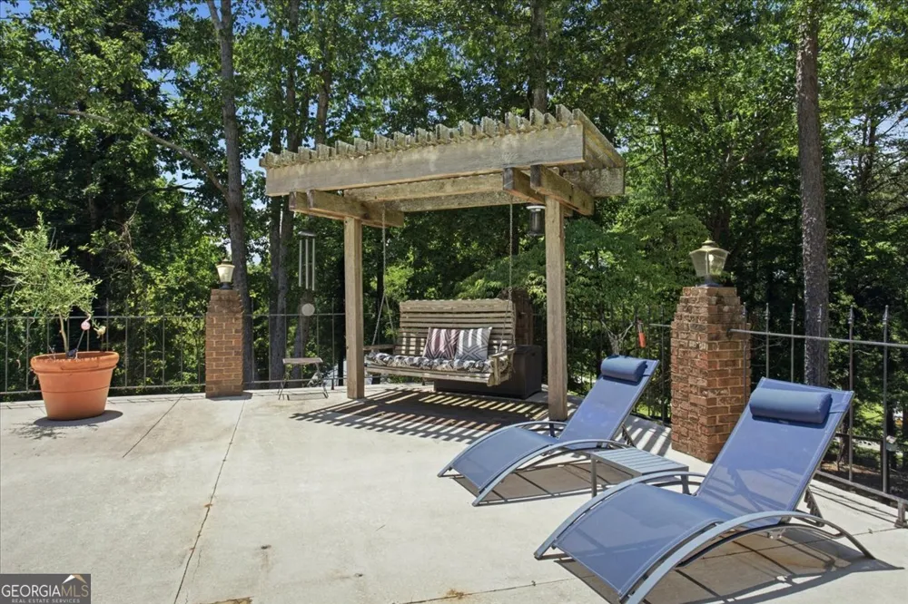 4525 Mountain View RD Oakwood, GA 30566