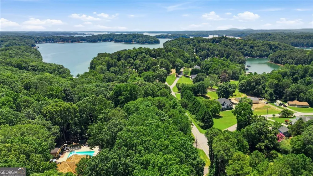 4525 Mountain View RD Oakwood, GA 30566