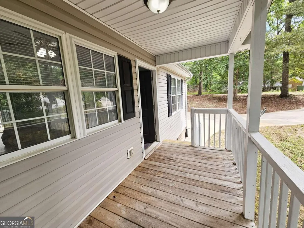 433 Elliots LN Dahlonega, GA 30533