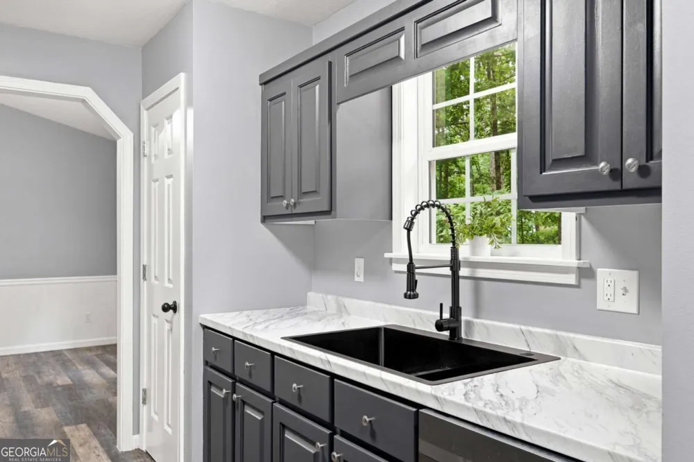433 Elliots LN Dahlonega, GA 30533