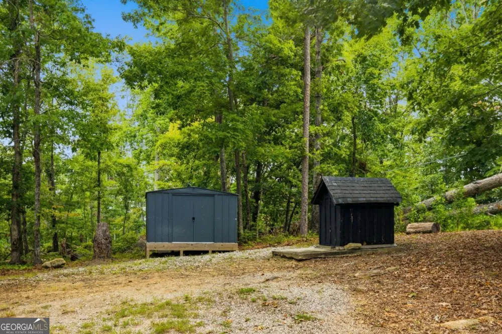 433 Elliots LN Dahlonega, GA 30533