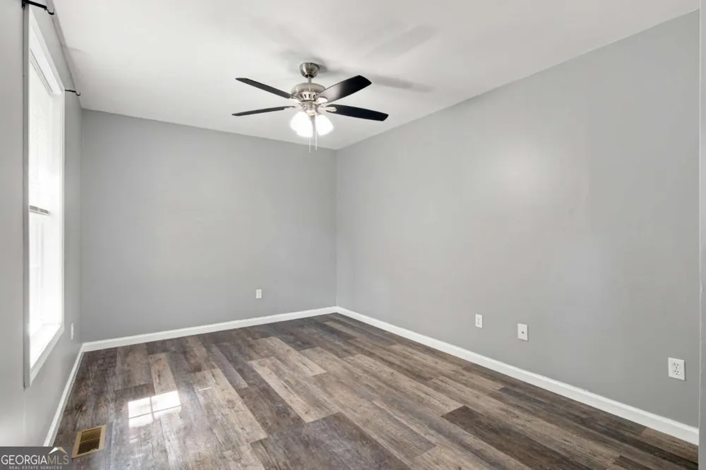 433 Elliots LN Dahlonega, GA 30533