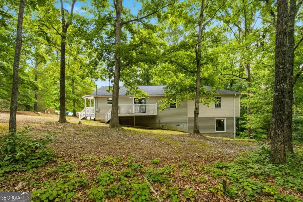 433 Elliots LN Dahlonega, GA 30533