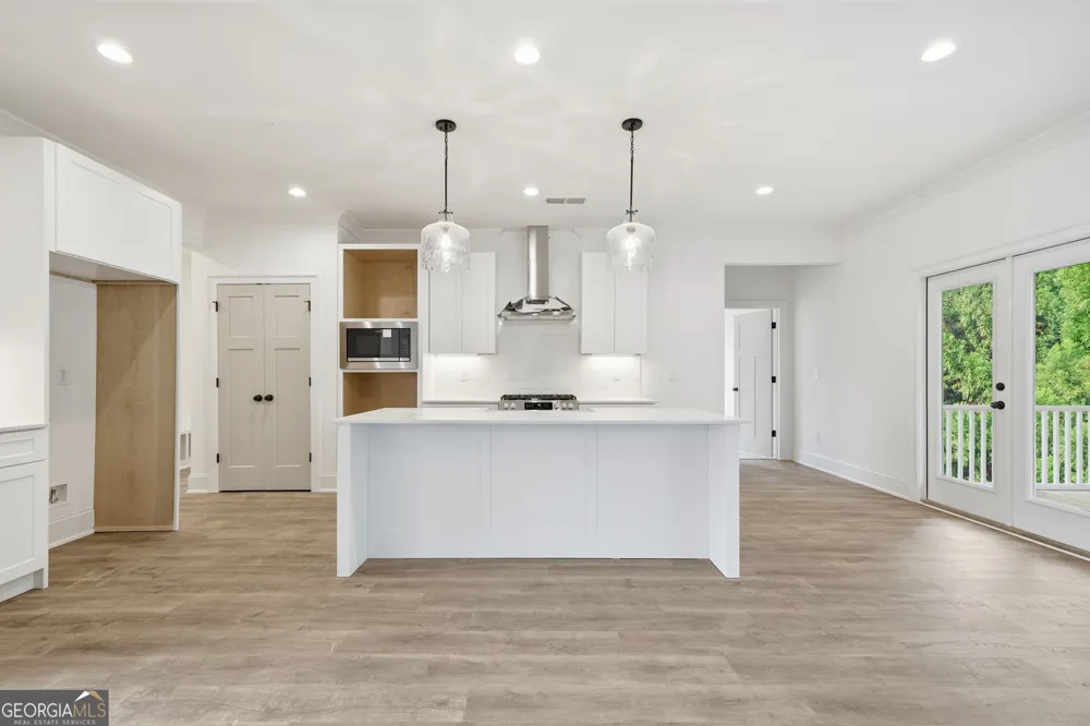 104 Bob White DR Calhoun, GA 30701