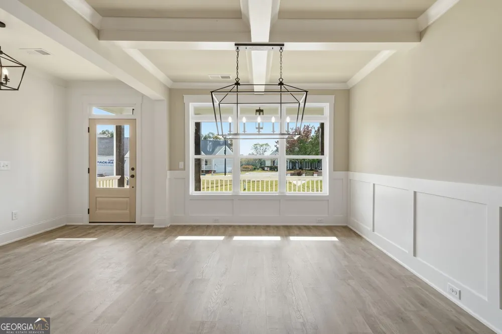 104 Bob White DR Calhoun, GA 30701