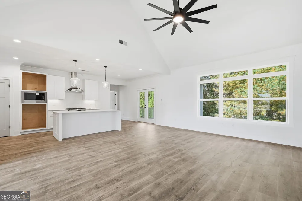 104 Bob White DR Calhoun, GA 30701