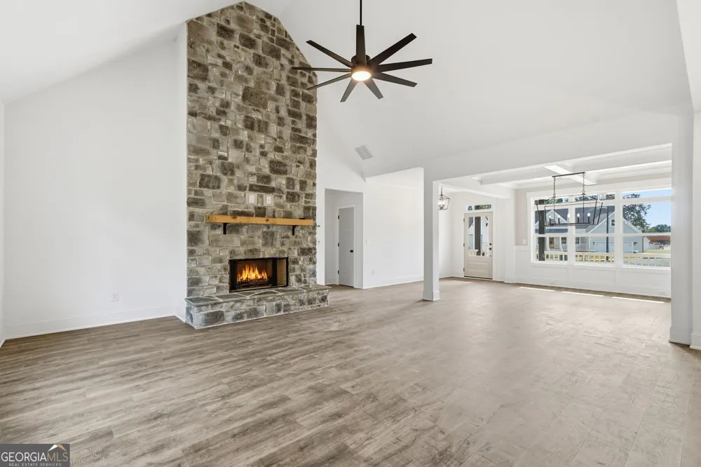 104 Bob White DR Calhoun, GA 30701