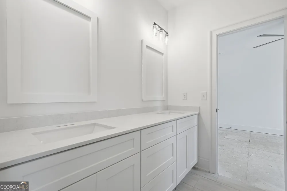 104 Bob White DR Calhoun, GA 30701