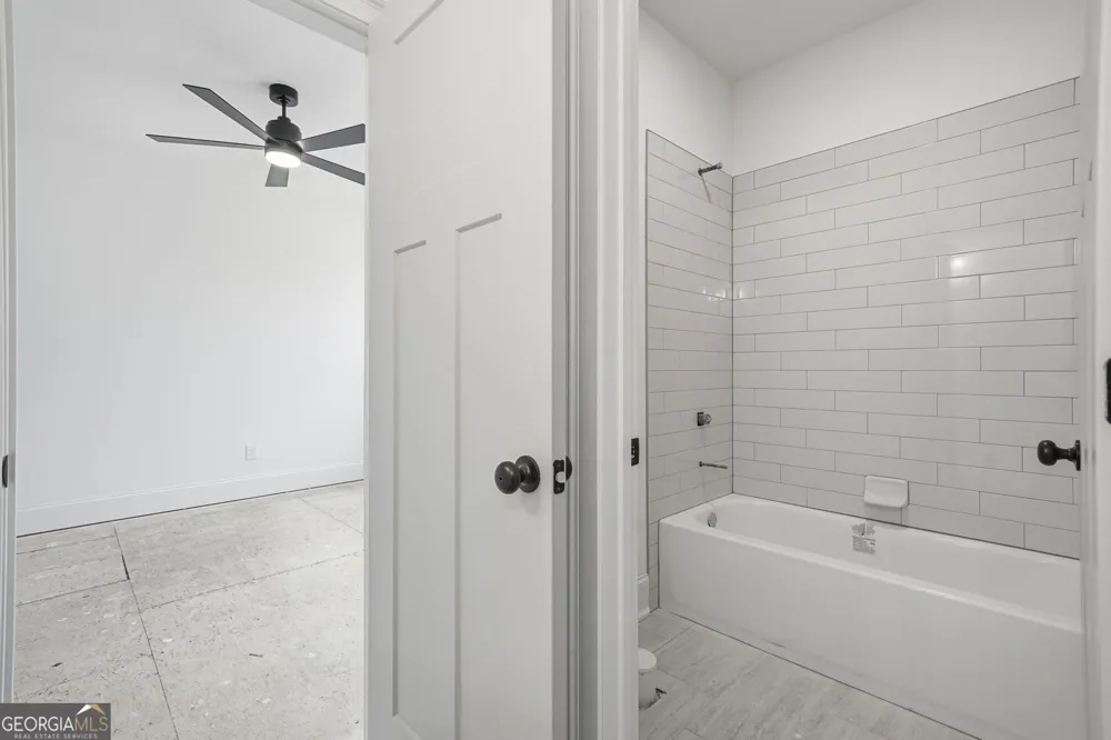 104 Bob White DR Calhoun, GA 30701