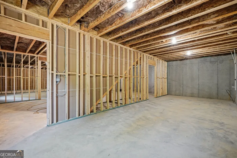 104 Bob White DR Calhoun, GA 30701