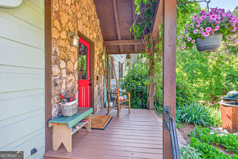 95 Scenic WAY Ellijay, GA 30540