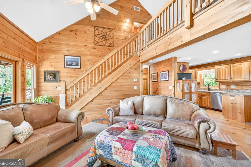 95 Scenic WAY Ellijay, GA 30540