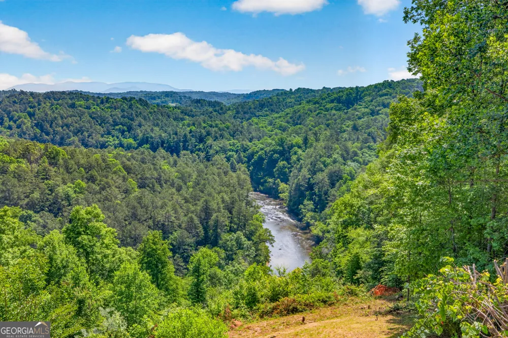 95 Scenic WAY Ellijay, GA 30540