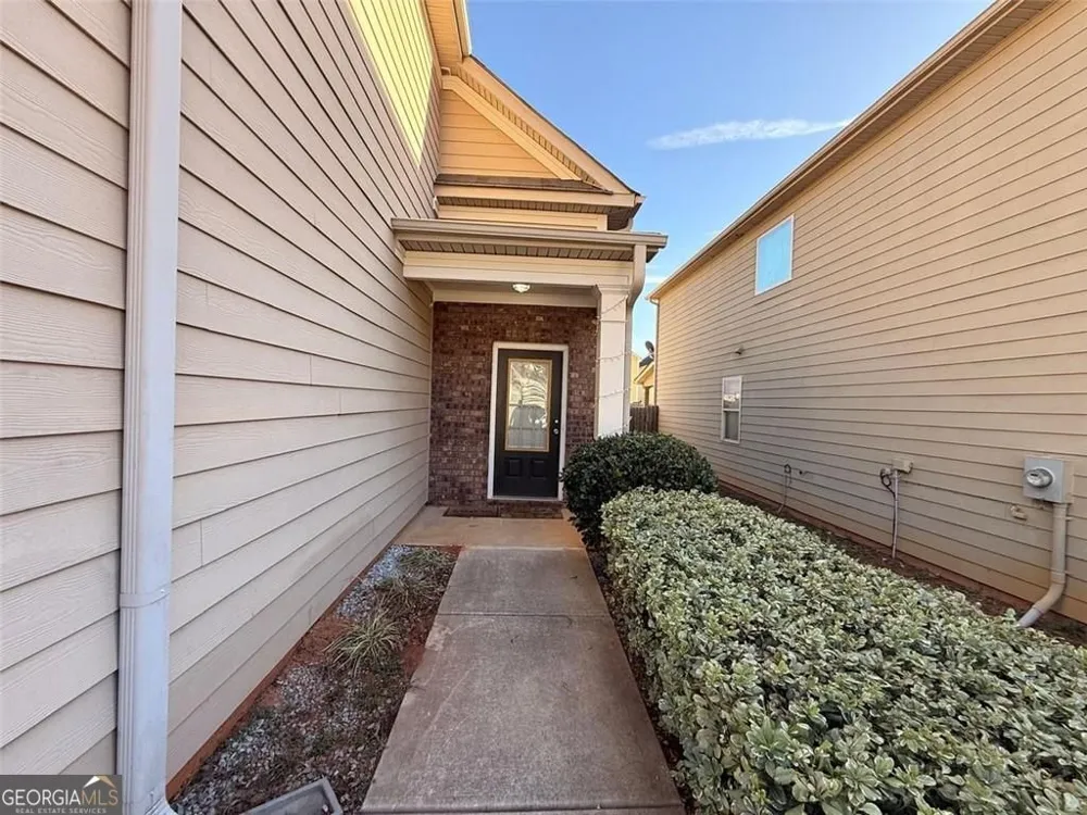 2450 Oakleaf CIR Lithonia, GA 30058
