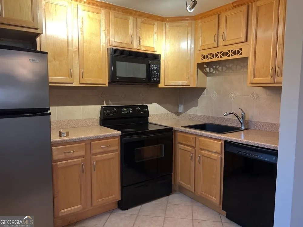 2018 S Milledge AVE Athens, GA 30605