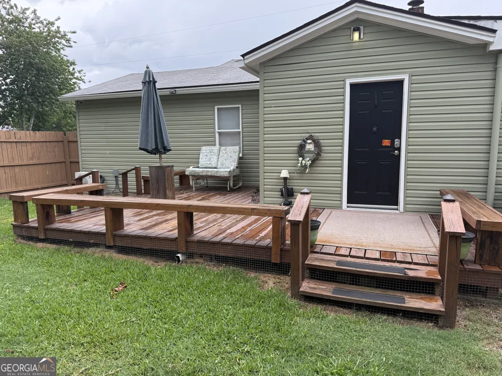 455 N Kennedy ST Metter, GA 30439