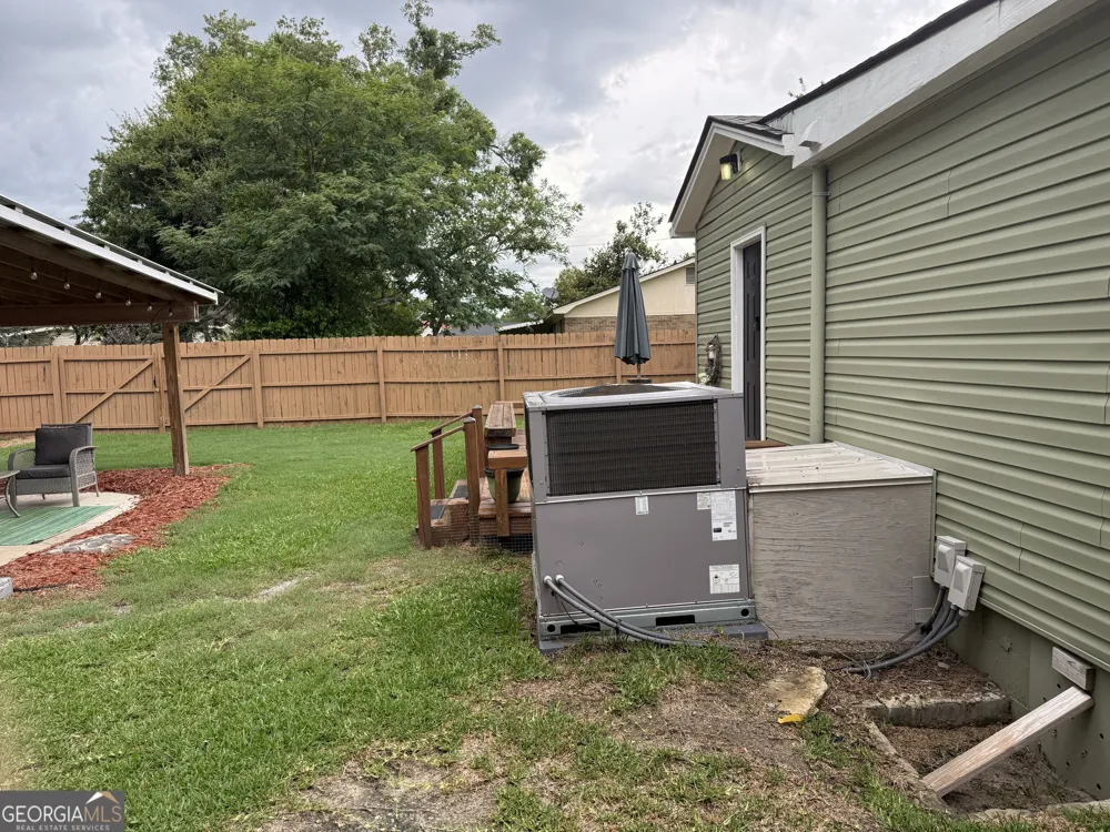 455 N Kennedy ST Metter, GA 30439