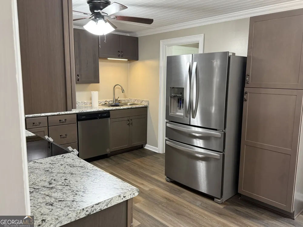 455 N Kennedy ST Metter, GA 30439