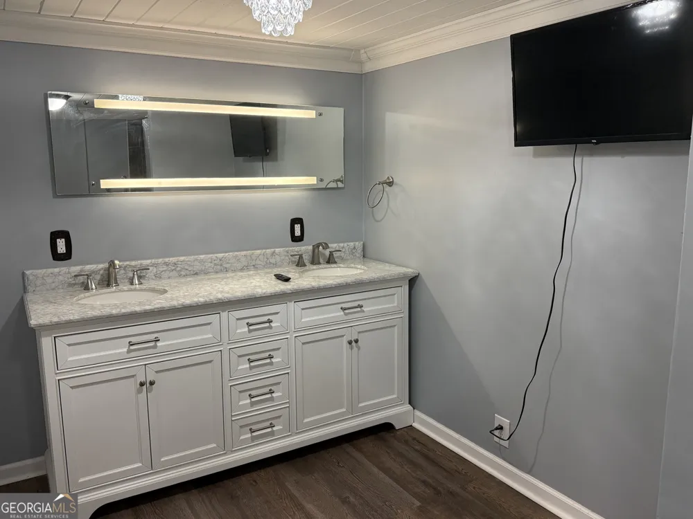 455 N Kennedy ST Metter, GA 30439