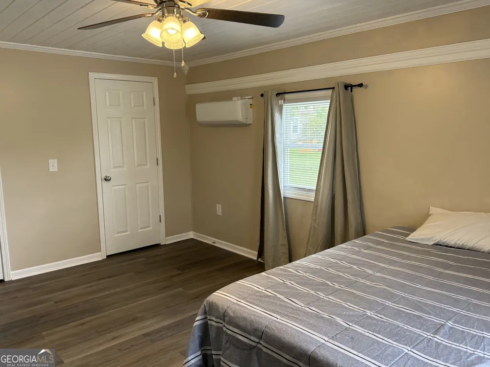 455 N Kennedy ST Metter, GA 30439