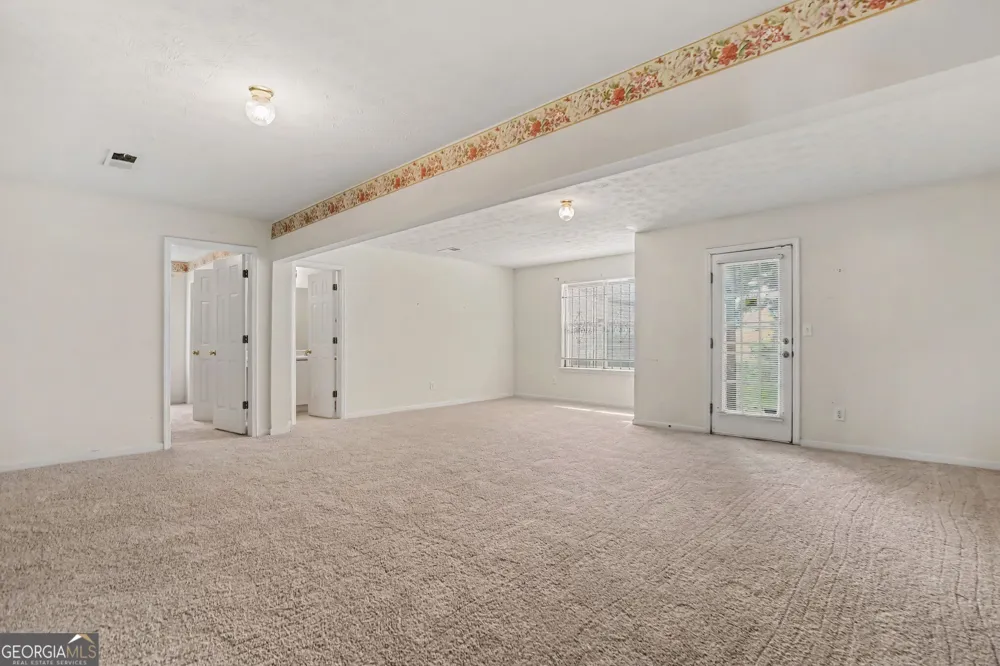 11050 Pebble Brook CT Hampton, GA 30228