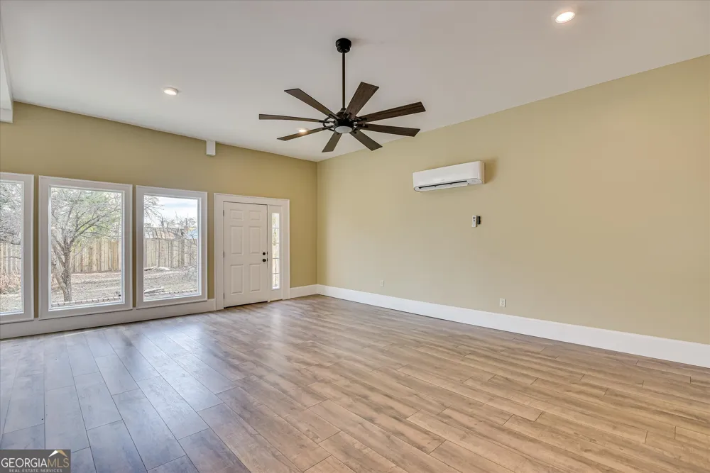 708 Mulberry ST Louisville, GA 30434