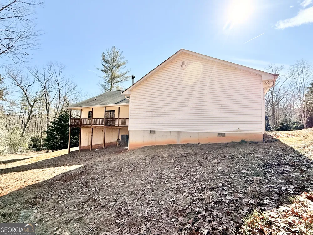 1857 Tugalo Village RD Clarkesville, GA 30523