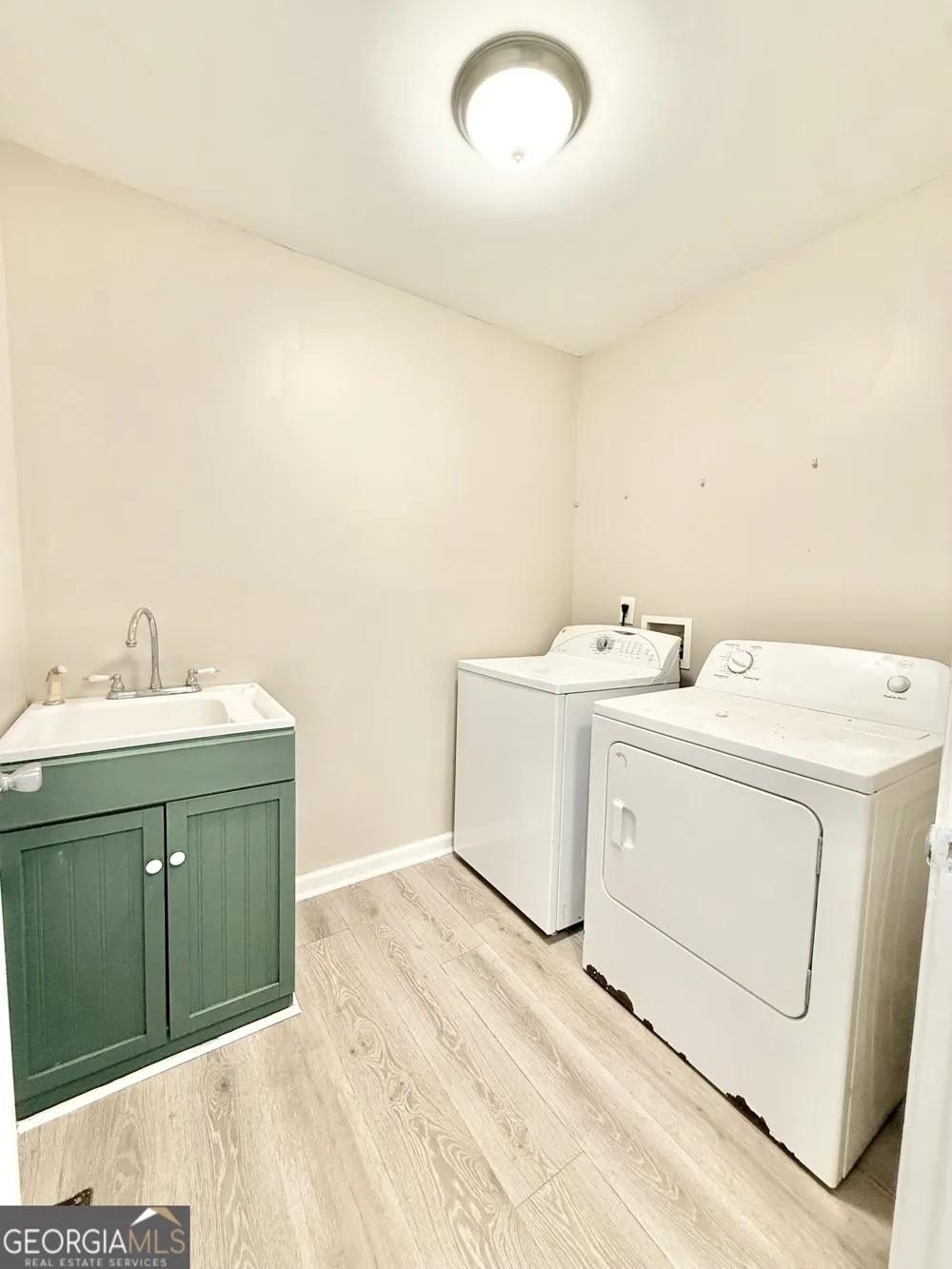 1857 Tugalo Village RD Clarkesville, GA 30523