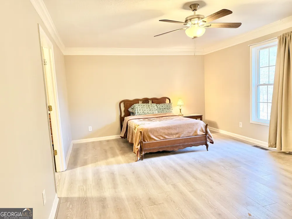 1857 Tugalo Village RD Clarkesville, GA 30523