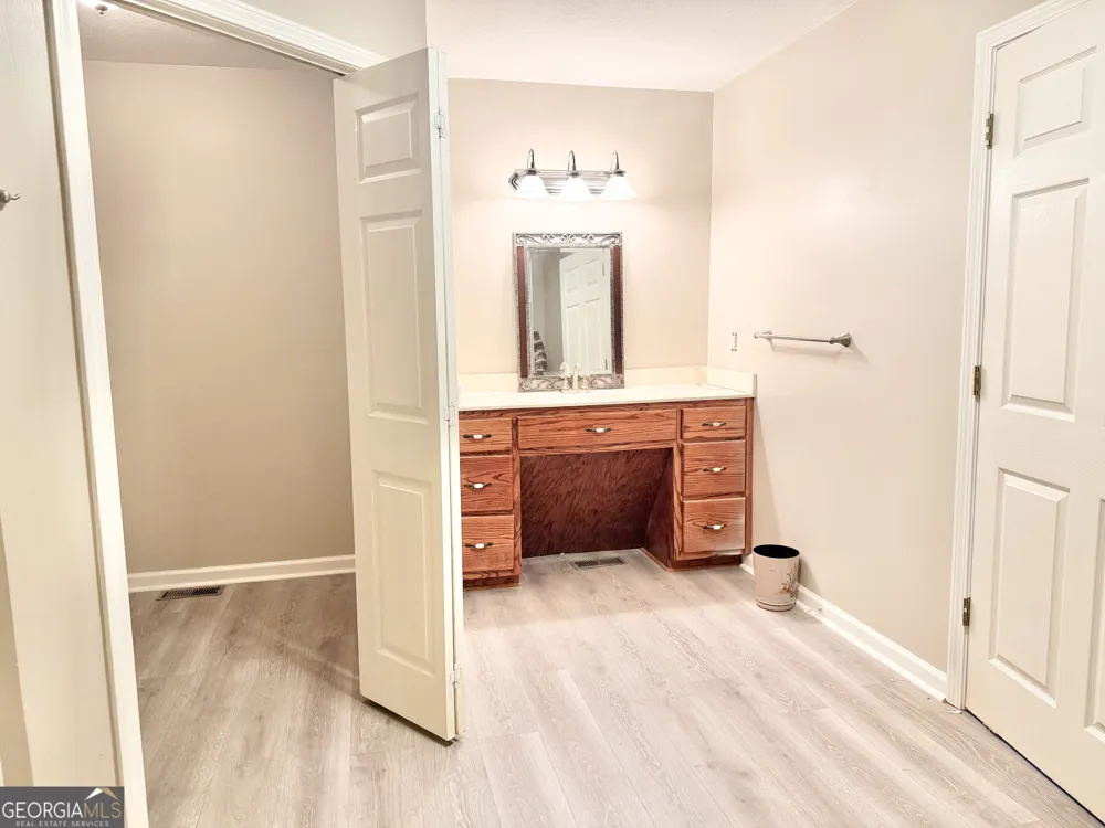 1857 Tugalo Village RD Clarkesville, GA 30523
