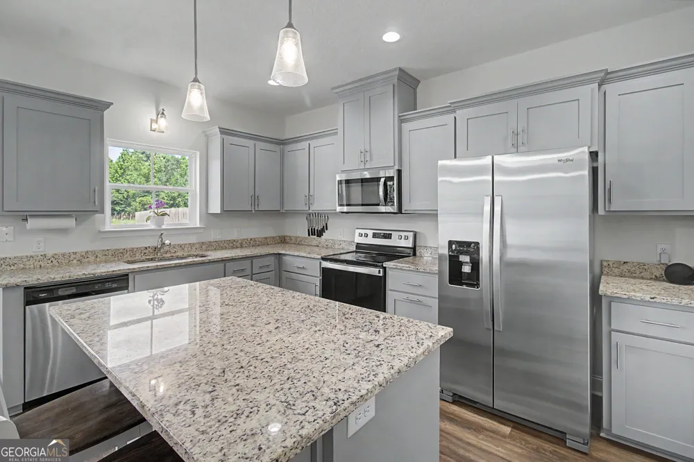 912 Meloney DR Hinesville, GA 31313