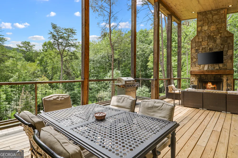 59 Overlook DR Blue Ridge, GA 30513