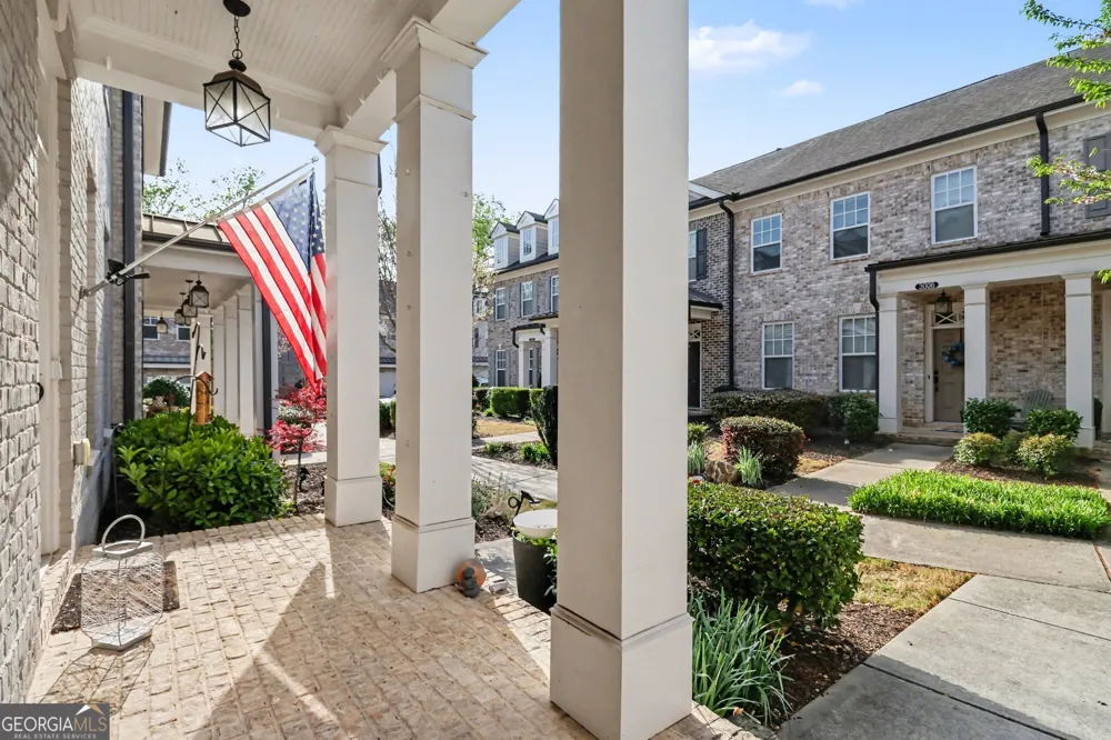 4007 Vickery GLN Roswell, GA 30075