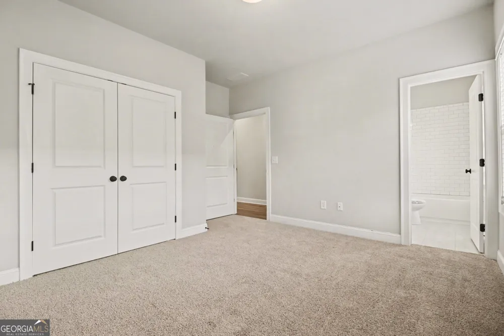 4007 Vickery GLN Roswell, GA 30075