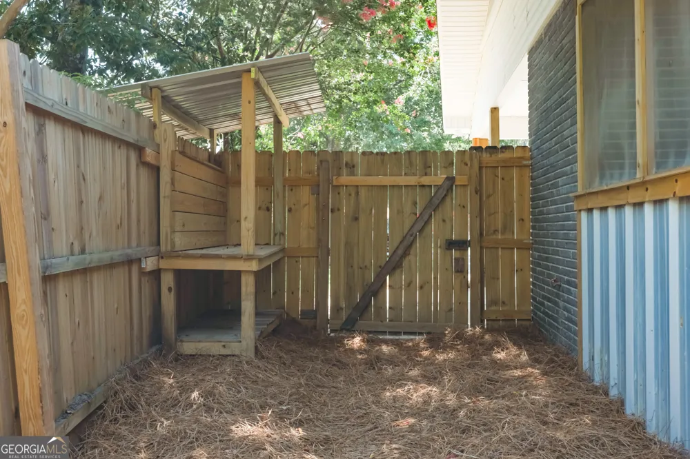 106 Pinehurst DR Blackshear, GA 31516