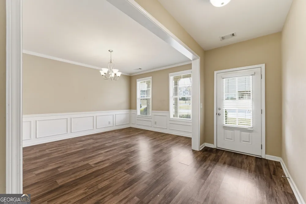 5942 Watersdown WAY Flowery Branch, GA 30542