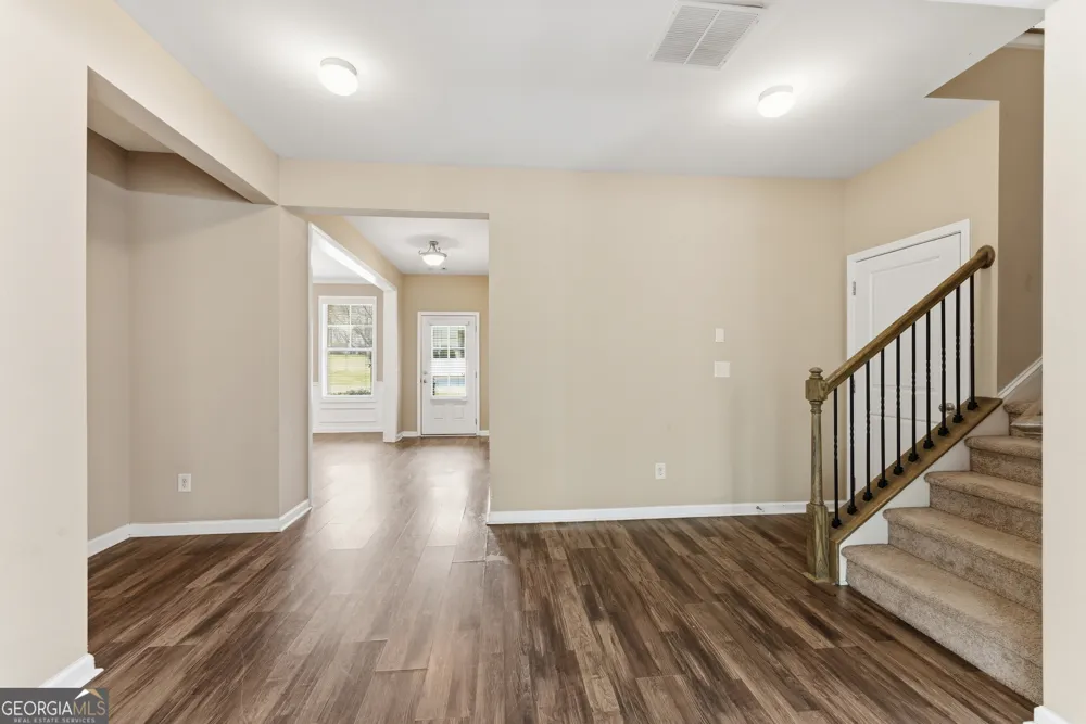 5942 Watersdown WAY Flowery Branch, GA 30542