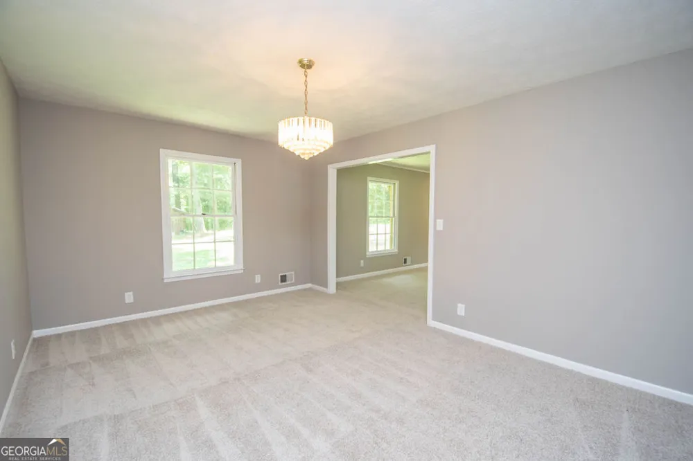14 Bittersweet LN Newnan, GA 30263