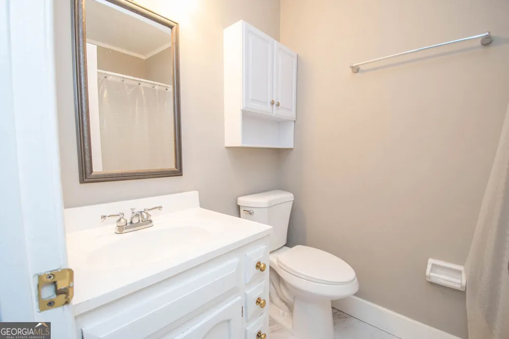 14 Bittersweet LN Newnan, GA 30263