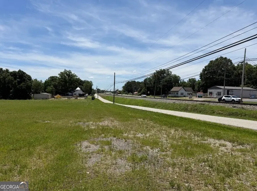 0 S Broad ST Commerce, GA 30529