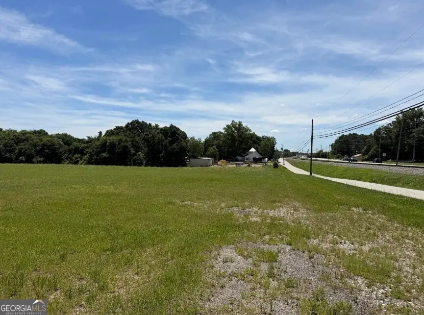0 S Broad ST Commerce, GA 30529