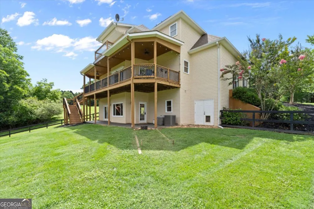 15 Hyalite RD E Dahlonega, GA 30533